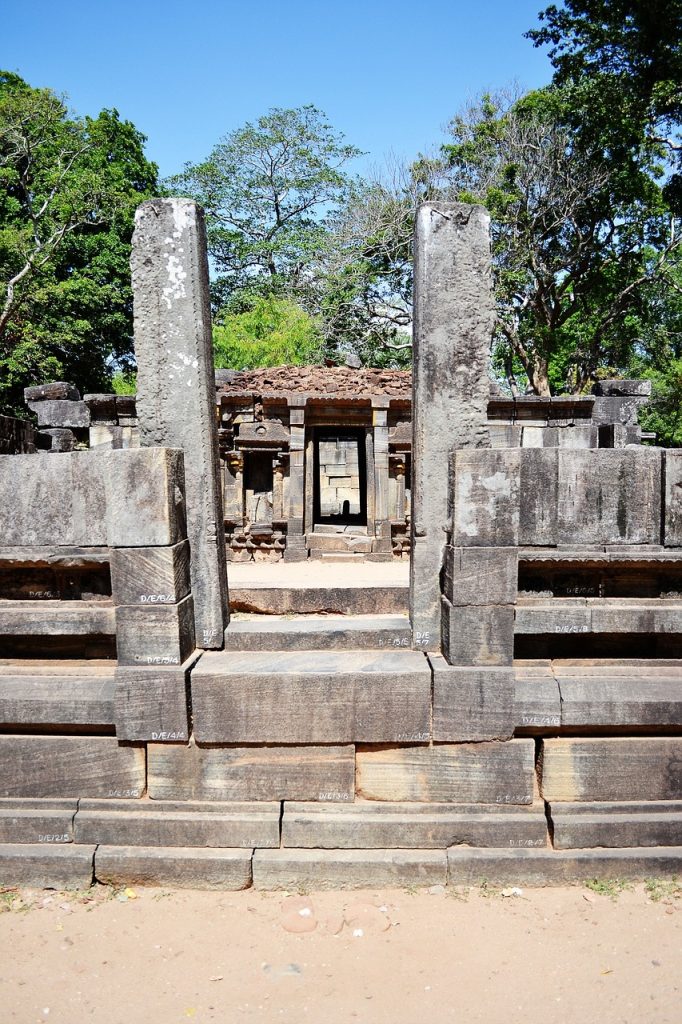 polonnaruwa, ancient ruins, ancient-185281.jpg